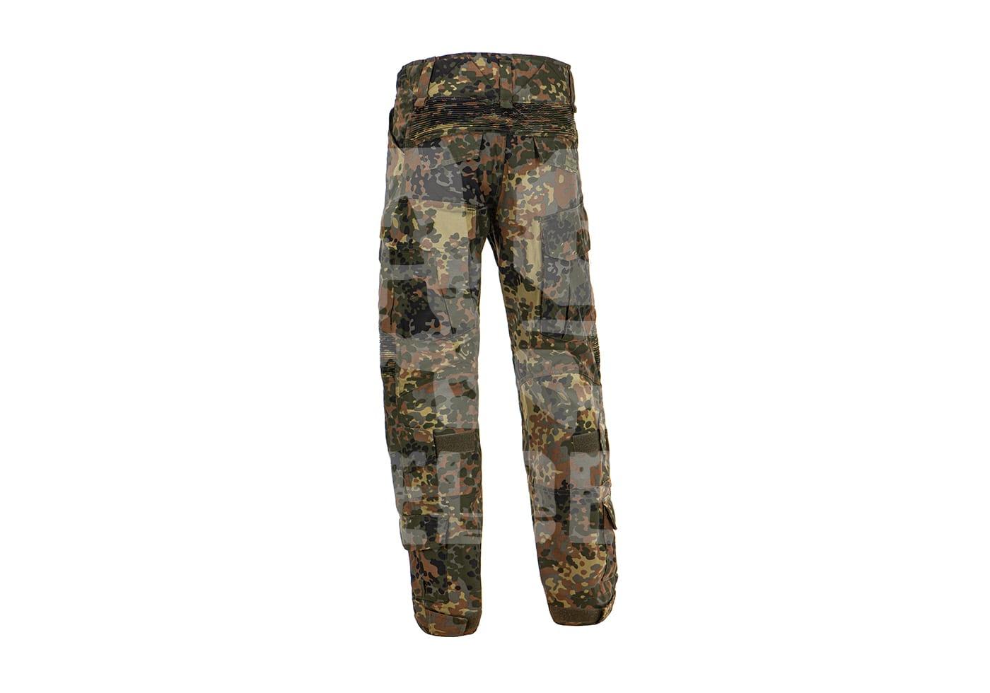 Camouflage-Airsofthose mit Flecktarnmuster, robust und vielseitig einsetzbar.