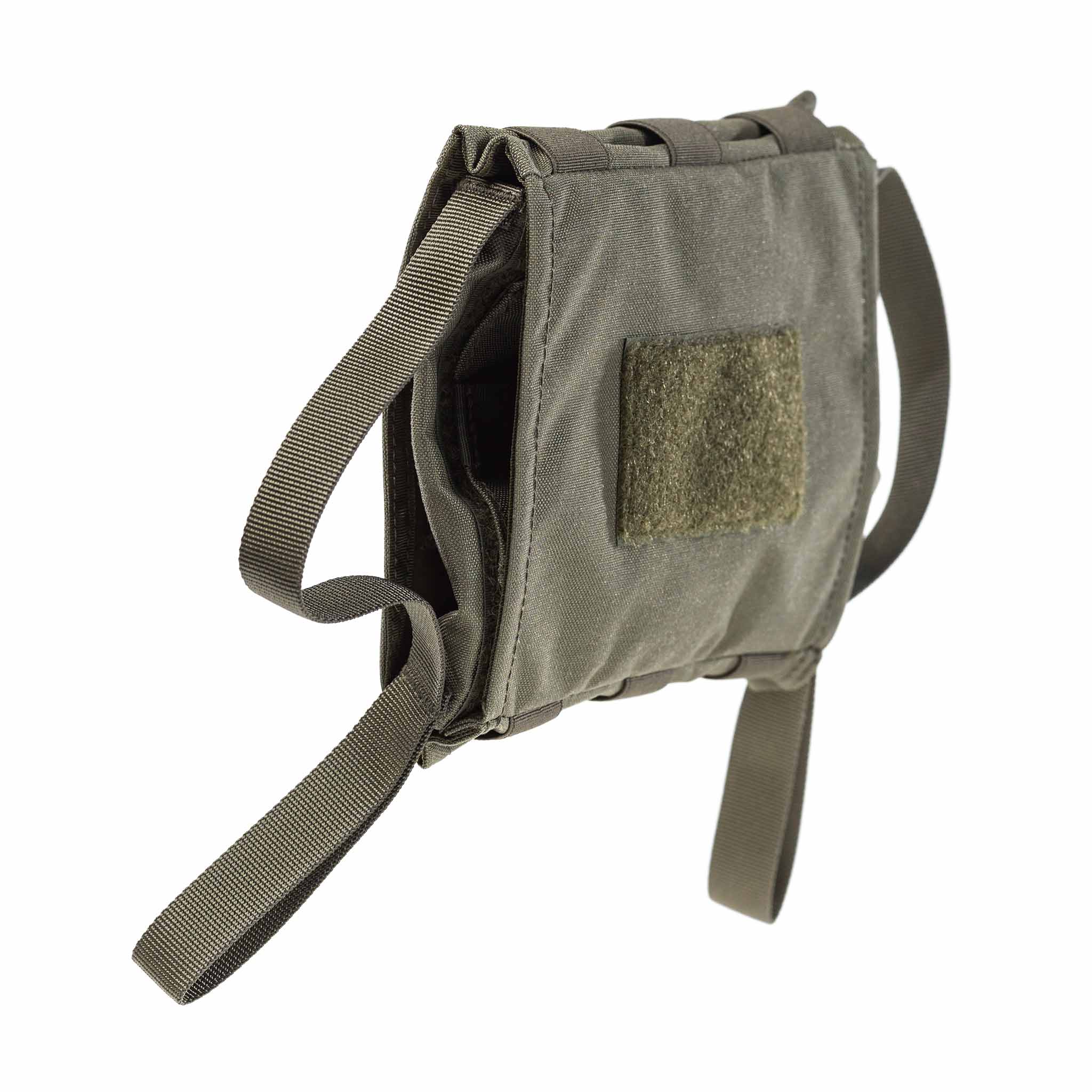 Olive-grüner Airsoft-Molle-Panel mit Klettfläche und Befestigungsriemen.