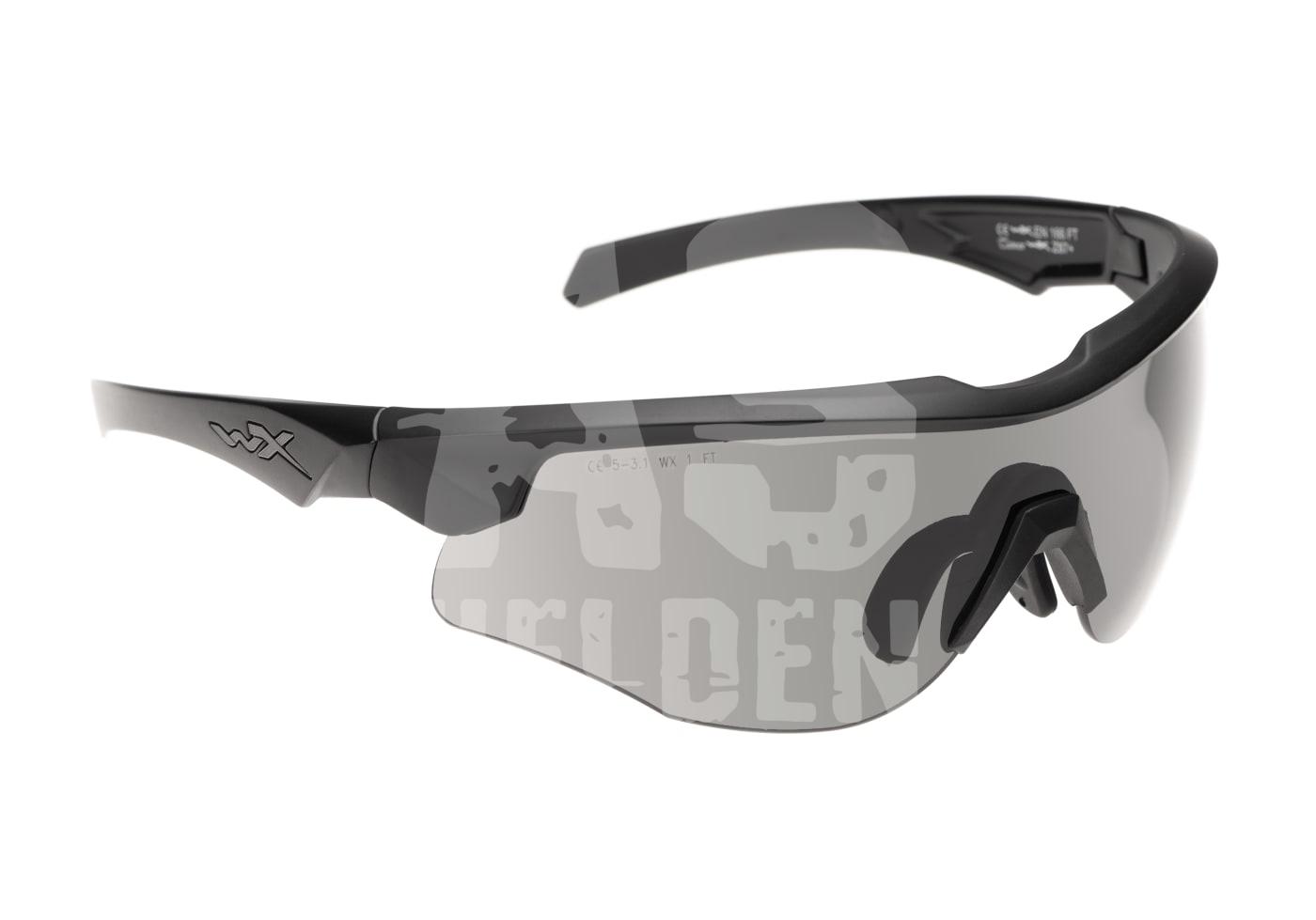 Schwarze taktische Schutzbrille mit leicht getönten Gläsern und modernem Design für Airsoft-Spiele.