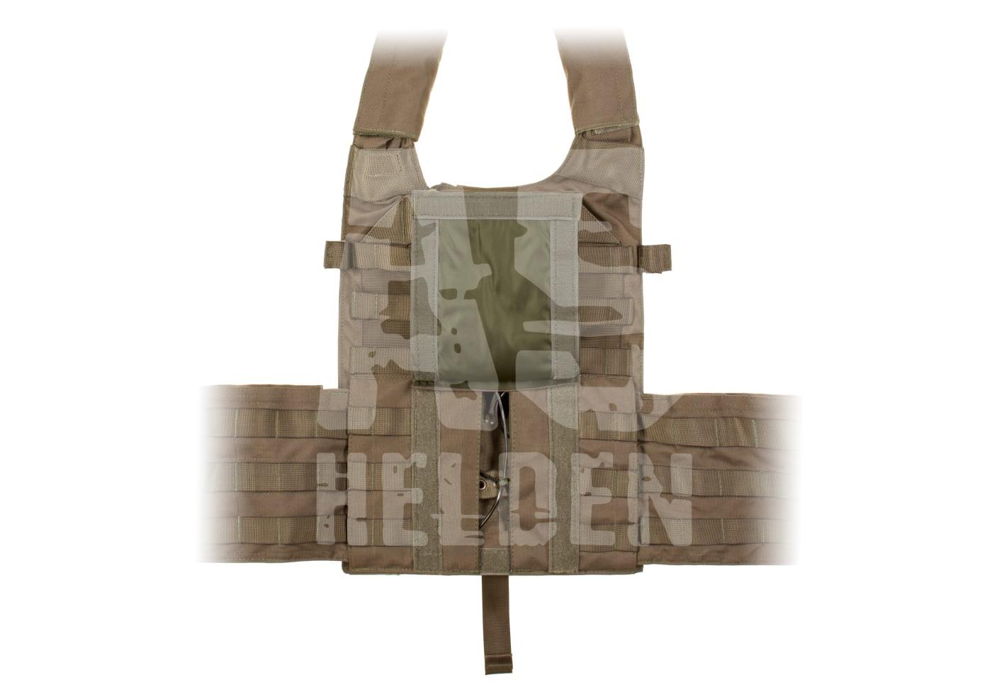 Taktische Weste in Multicam-Design für Airsoft, mit verstellbaren Trägern und Molle-System.