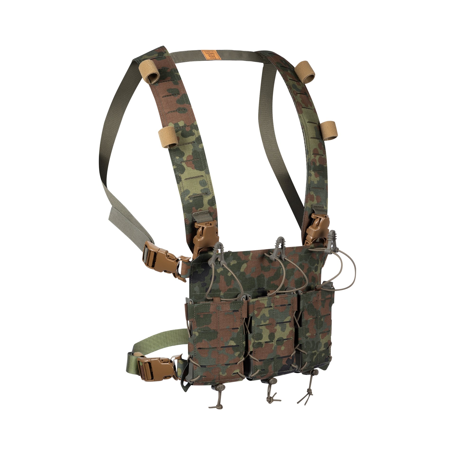 Tarnmuster-Tragegestell mit drei Magazintaschen, verstellbaren Trägern und Schnallen, ideal für Airsoft-Spiele.
