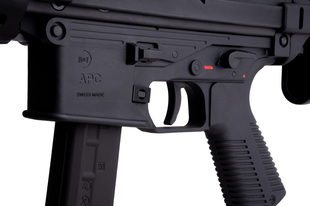 Archwick B&T APC9-K SD2 S GBB - ab 18 Jahren Nahaufnahme des APC-Body-Airsoft-Gewehrs mit Abzugsgriff und Magazin.
