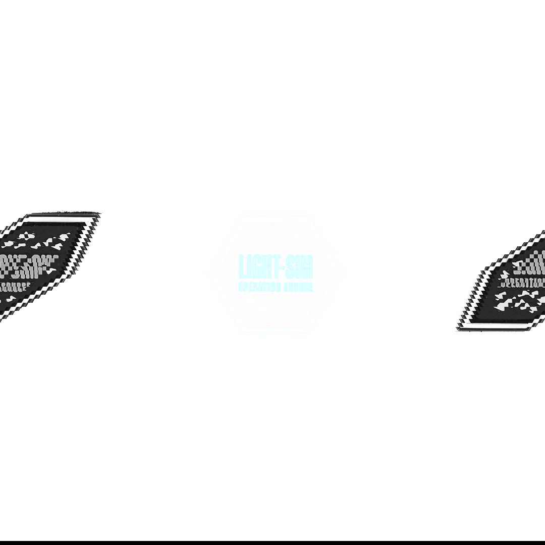 Light Sim - Hexagon Patch - OP Source Hexagonaler Patch "Light-Sim Operation Source" für Airsoft, schwarz mit blauer Schrift.