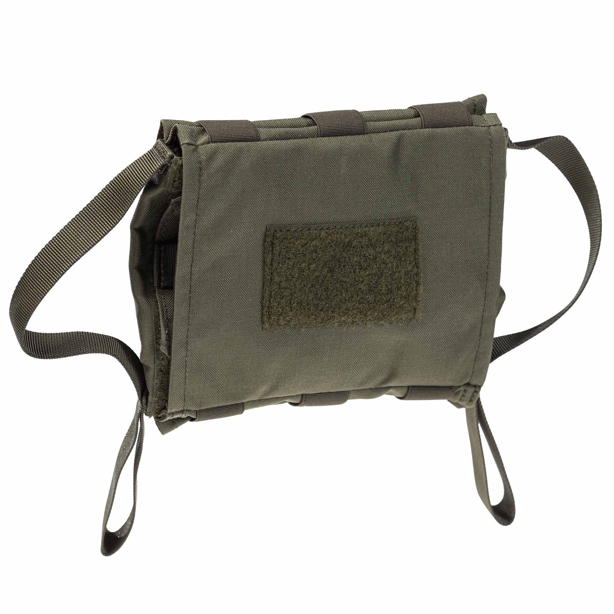 Olivegrüne Airsoft-Zubehörtasche mit Klettfläche und Riemen zur Befestigung.