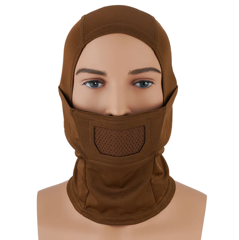 Braune Airsoft-Sturmhaube mit Mesh-Bereich über Mund und Nase für besseren Komfort und Atmung.