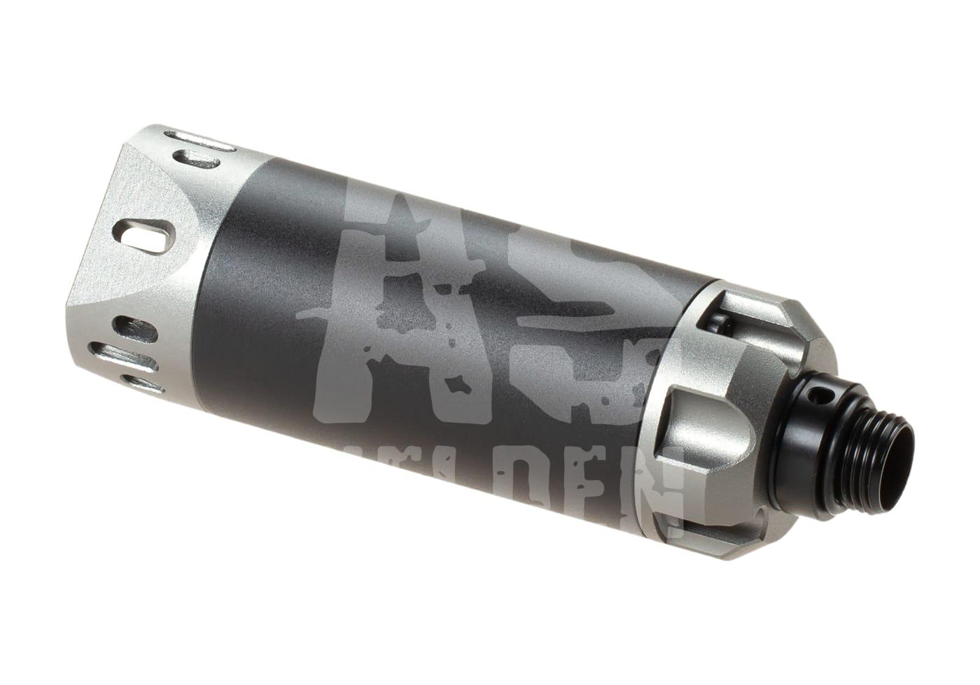 Airsoft Mündungsfeuerdämpfer, schwarz-silbernes Design, mit Belüftungsschlitzen.