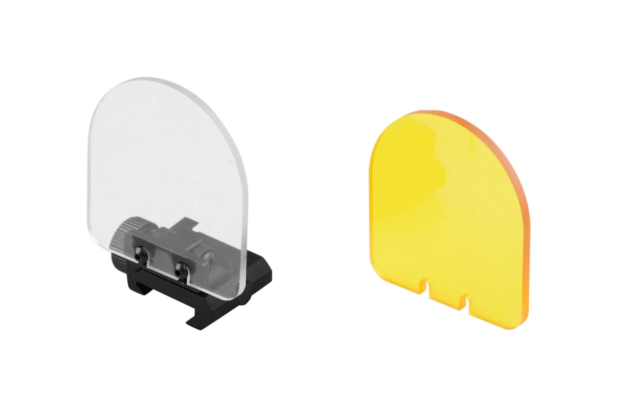 FMA Lens Protector for Sights Zwei Schutzlinsen für Airsoft-Visiere: klarer und gelber Schutzaufsatz mit Halterung.