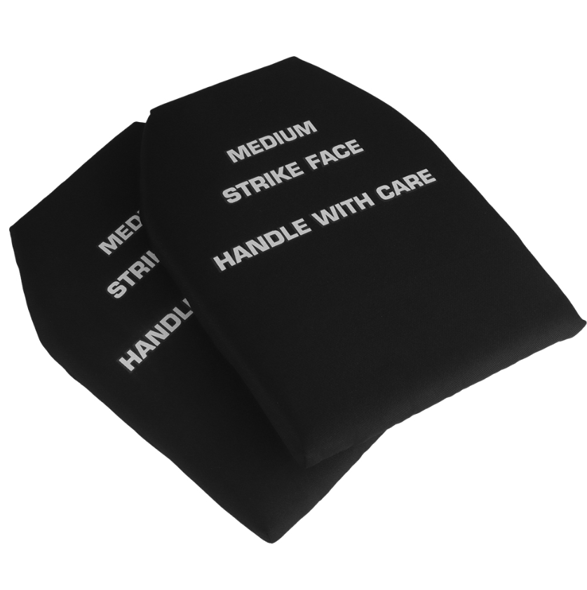Wosport SAPI Platten Dummy 2er Set Zwei schwarze Schutzplatten mit der Aufschrift "Medium Strike Face Handle With Care" für Airsoft.