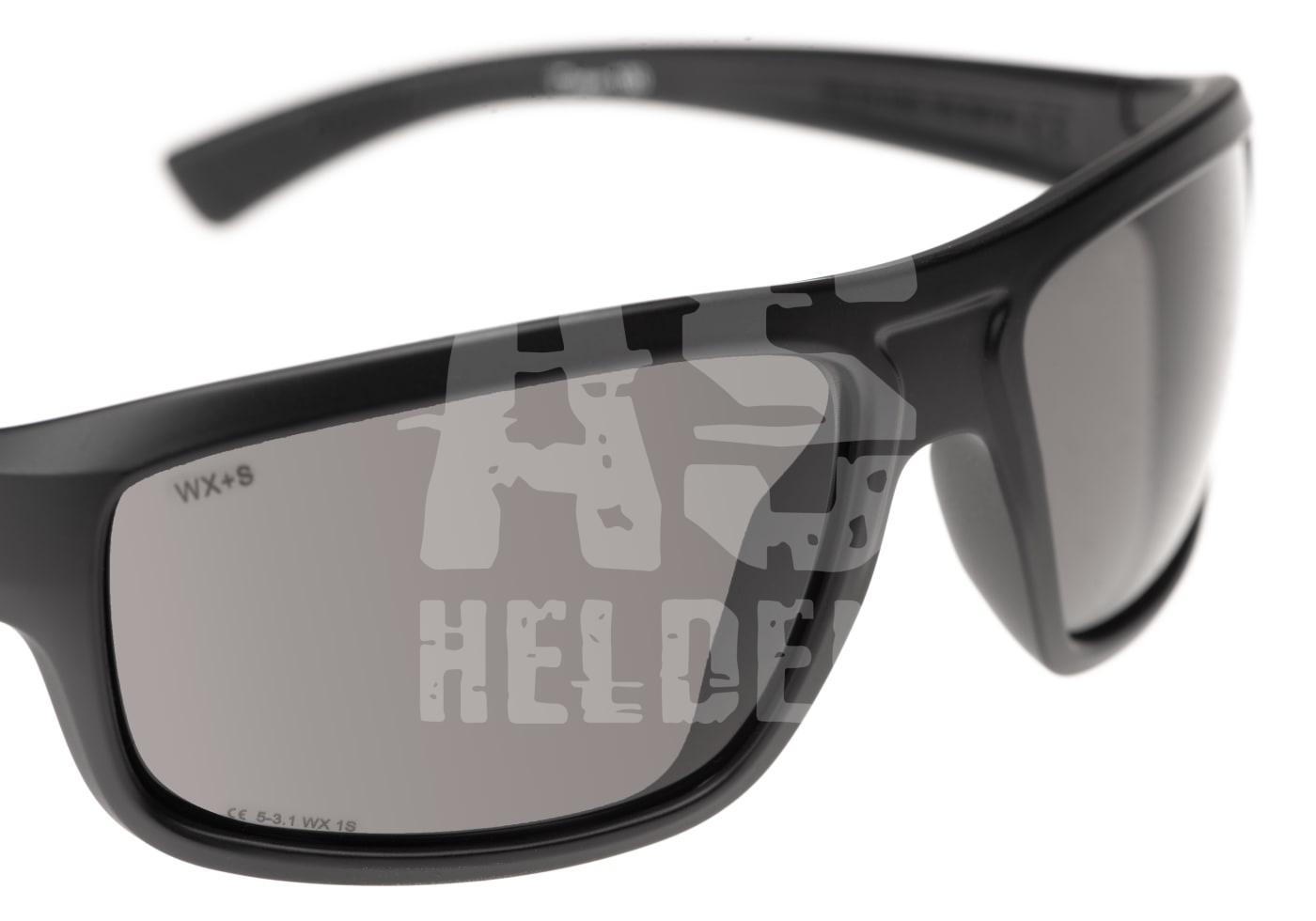 Schwarze Schutzbrille mit getönten Gläsern, geeignet für Airsoft.