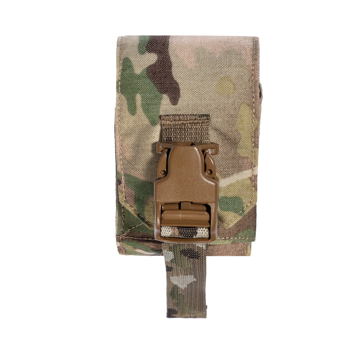 Tarnfarbene Airsoft-Magazintasche mit Steckverschluss, geeignet für taktische Ausrüstung.