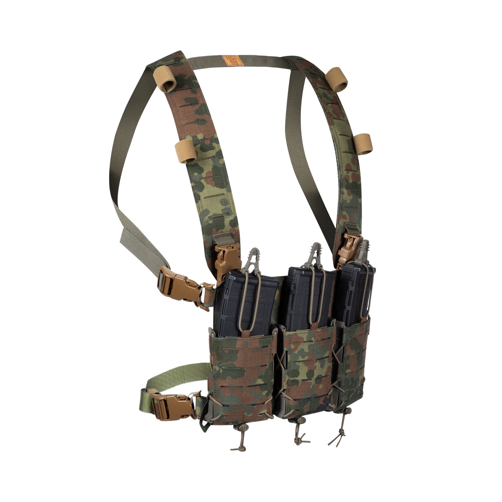 Tarnmuster-Chest Rig mit drei Magazintaschen für Airsoft, verstellbare Riemen und Schnellverschlüsse.