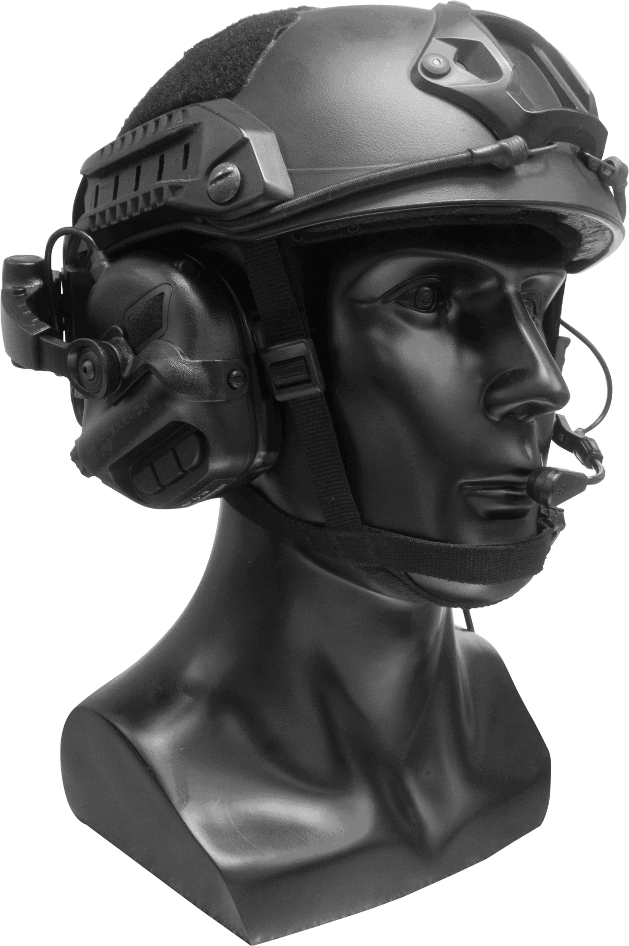 Airsoft-Helm mit Headset und Mikrofon auf schwarzem Modellkopf.