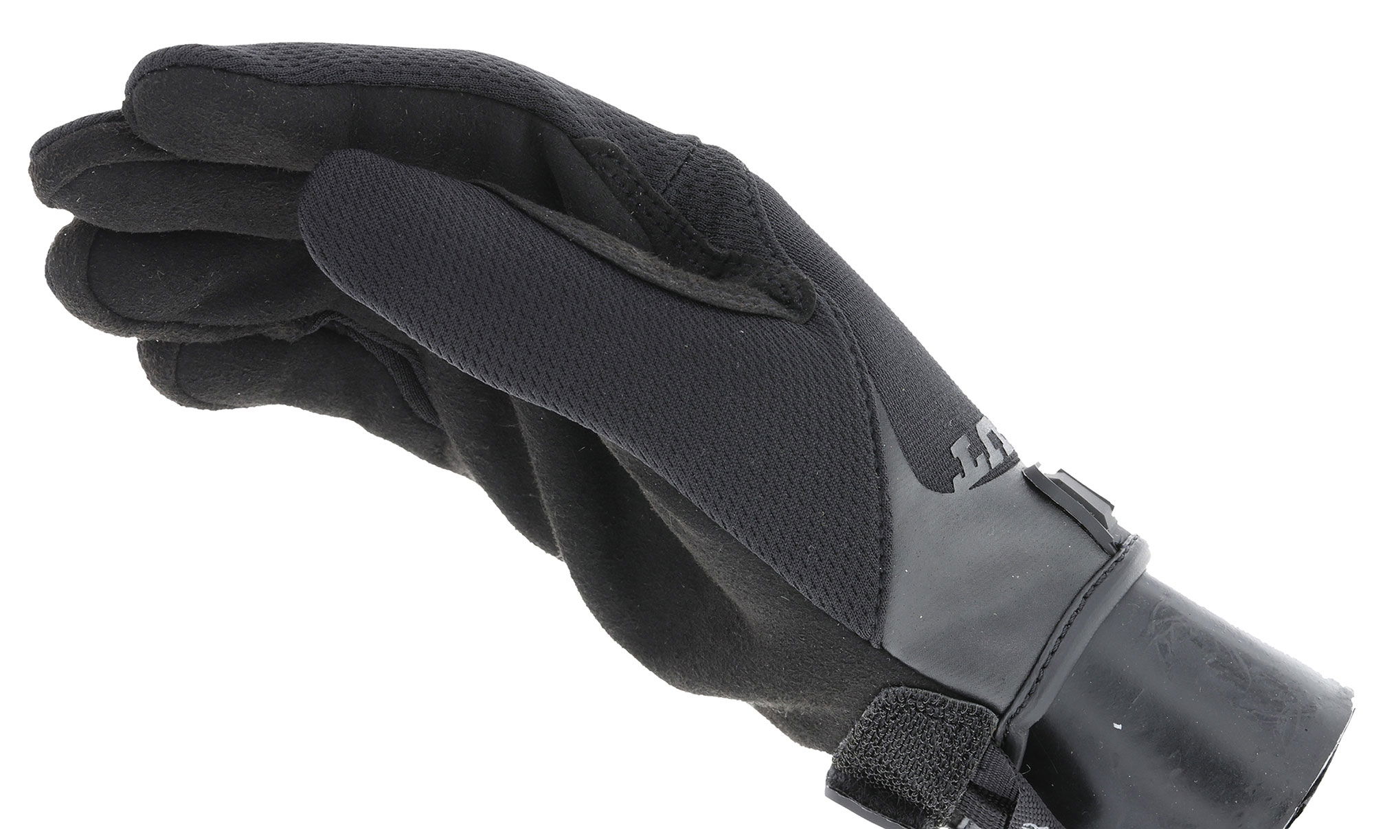 Schwarzer, gepolsterter taktischer Handschuh mit Klettverschluss, ideal für Airsoft-Aktivitäten.
