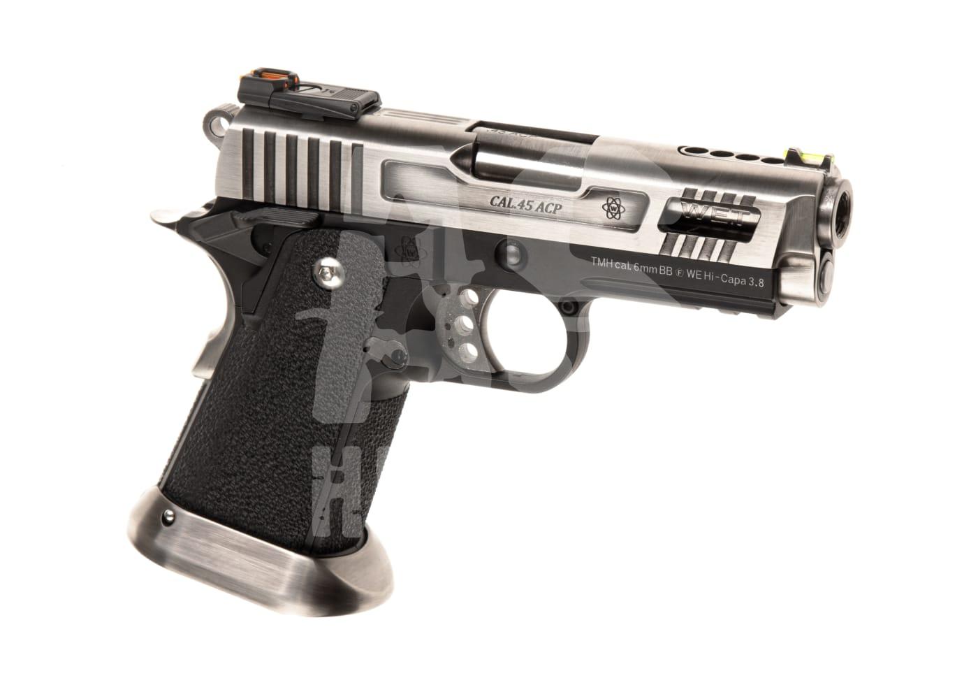Airsoft-Pistole, silbernes Finish, Kaliber .45 ACP, strukturiertes Griffstück, modern gestalteter Schlitten.