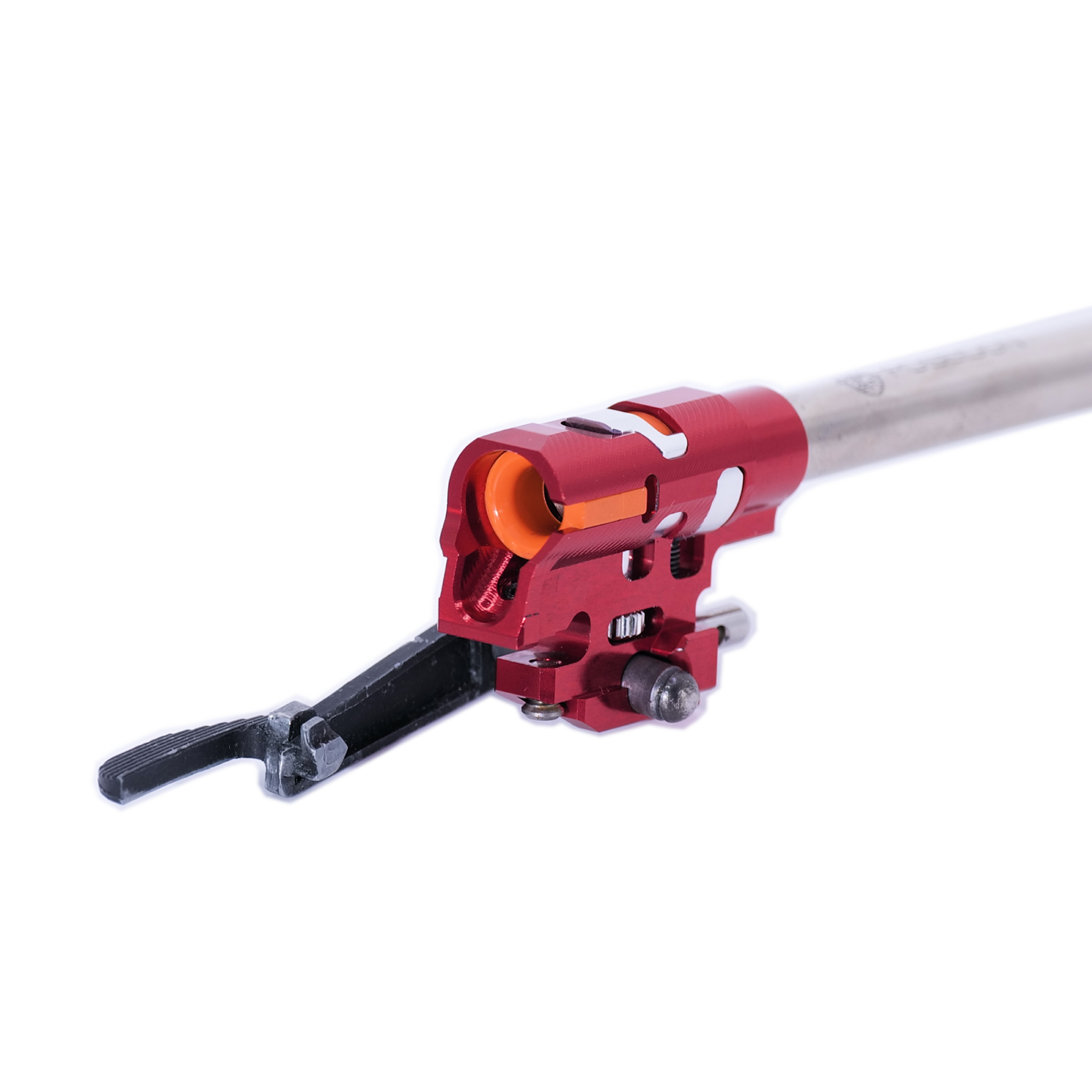 4UANTUM FRICTION PRO-HIGH PERFORMANCE GBB BUCKING Roter und silberner mechanischer Arm mit schwarzem Gelenk vor schwarzem Hintergrund.