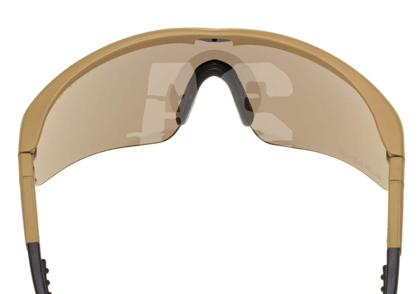 Taktische Schutzbrille mit hellbraunem Rahmen und getönten Gläsern für Airsoft-Einsatz.