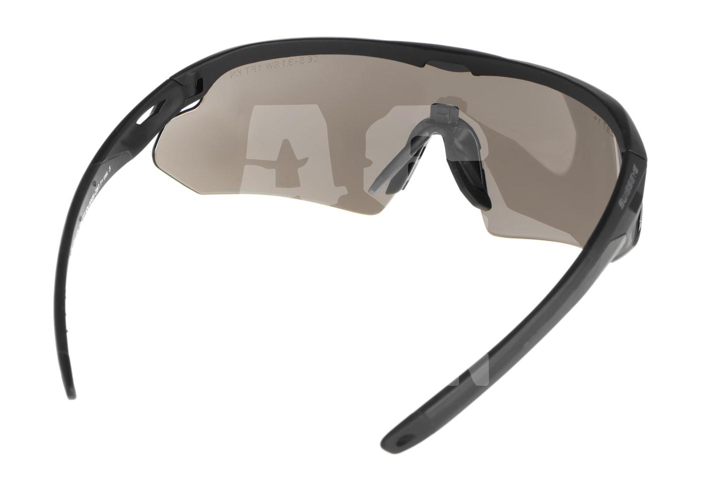 Schwarze Schutzbrille mit getönten Gläsern für Airsoft.