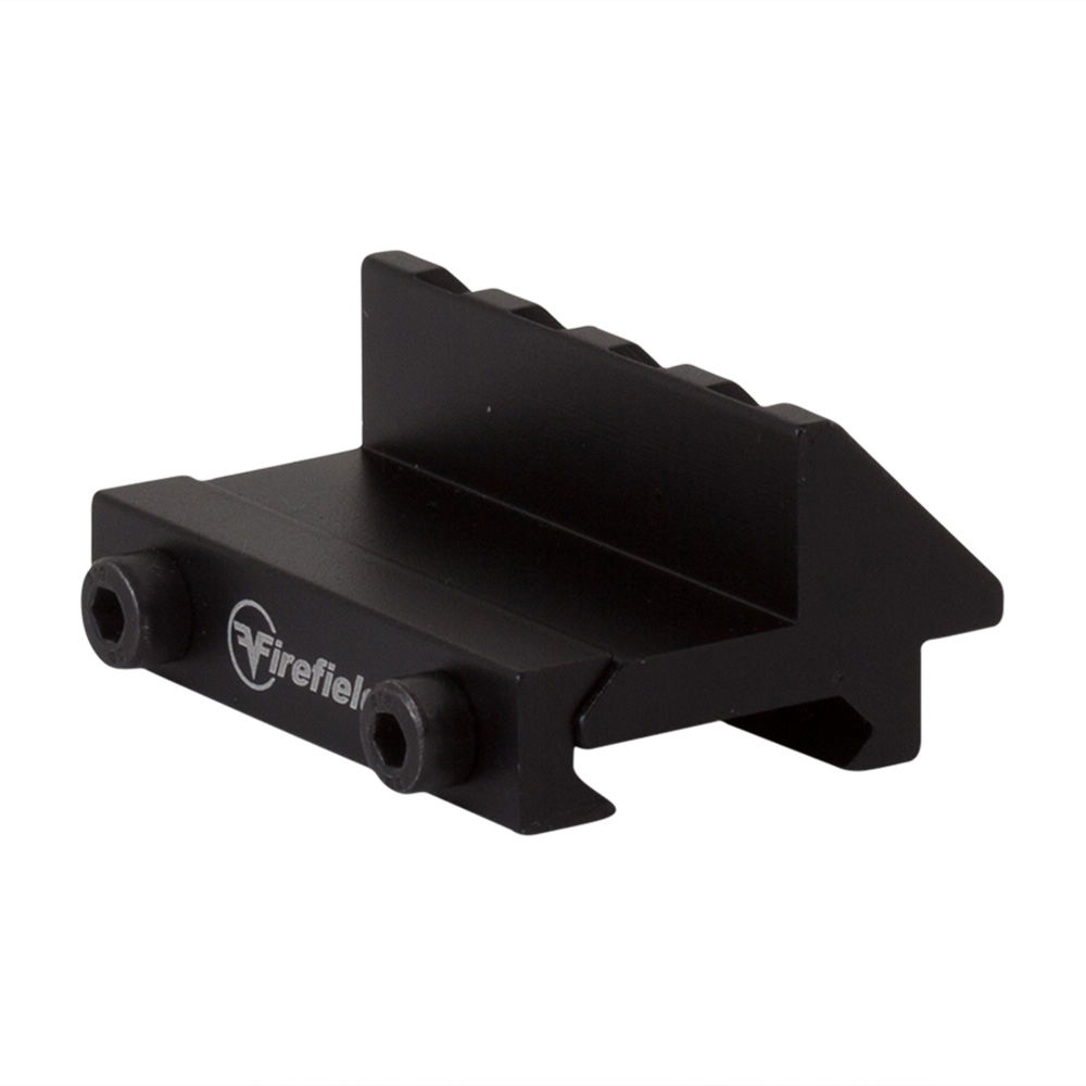 Schwarze, angewinkelte Montageschiene von Firefield für Airsoft-Zubehör, mit Schrauben befestigt.