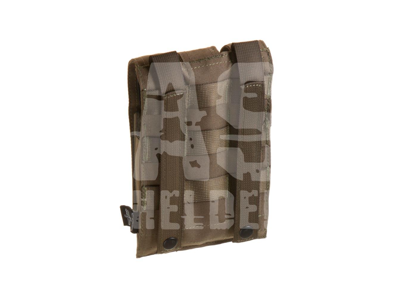 Tarnfarbene Airsoft-MP7-Magazintasche mit Molle-System und zwei Druckknöpfen.
