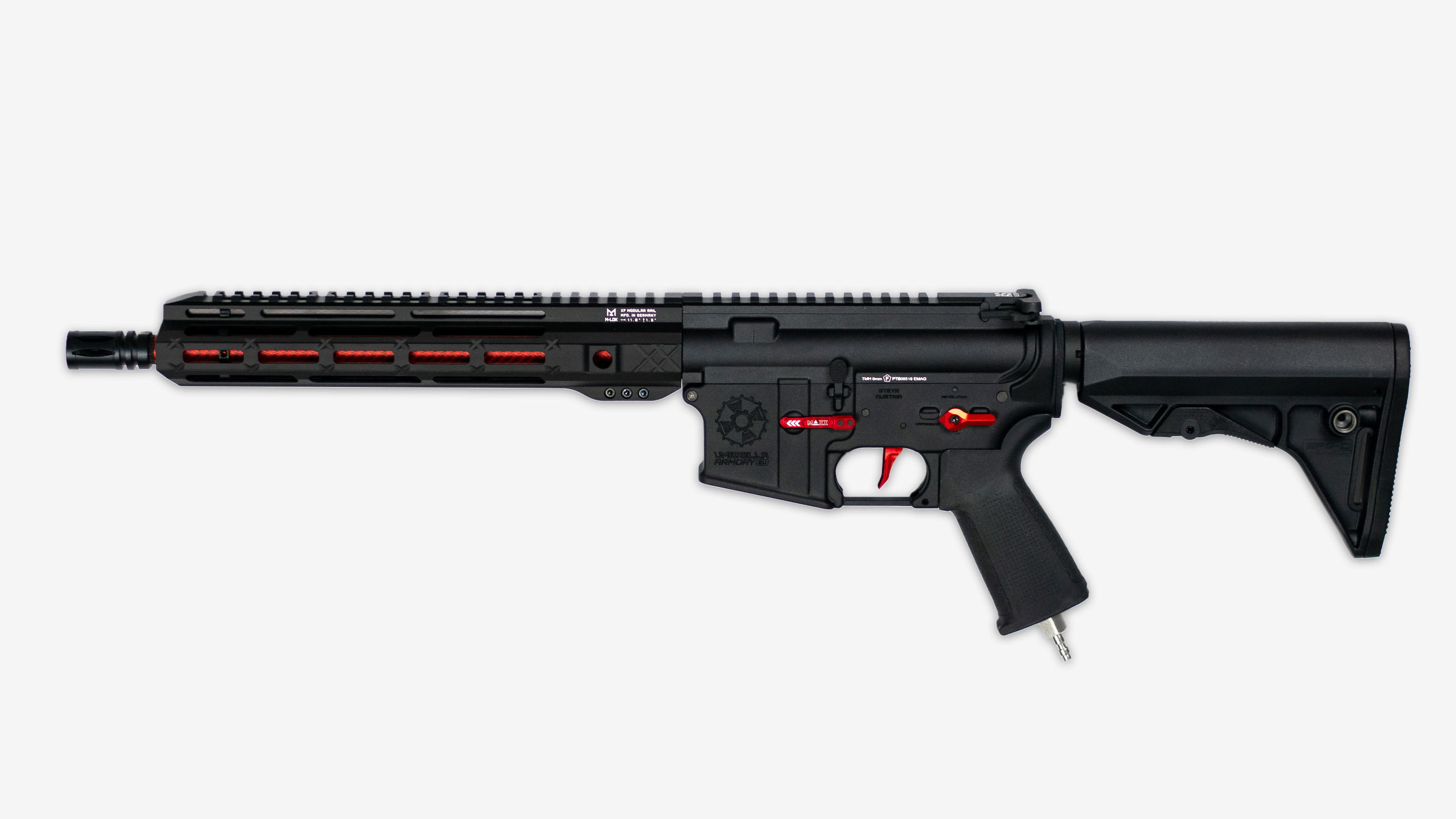 Airsoftgewehr mit schwarzem Korpus, roten Akzenten, M-LOK-Vorderschaft und verstellbarem Schaft.