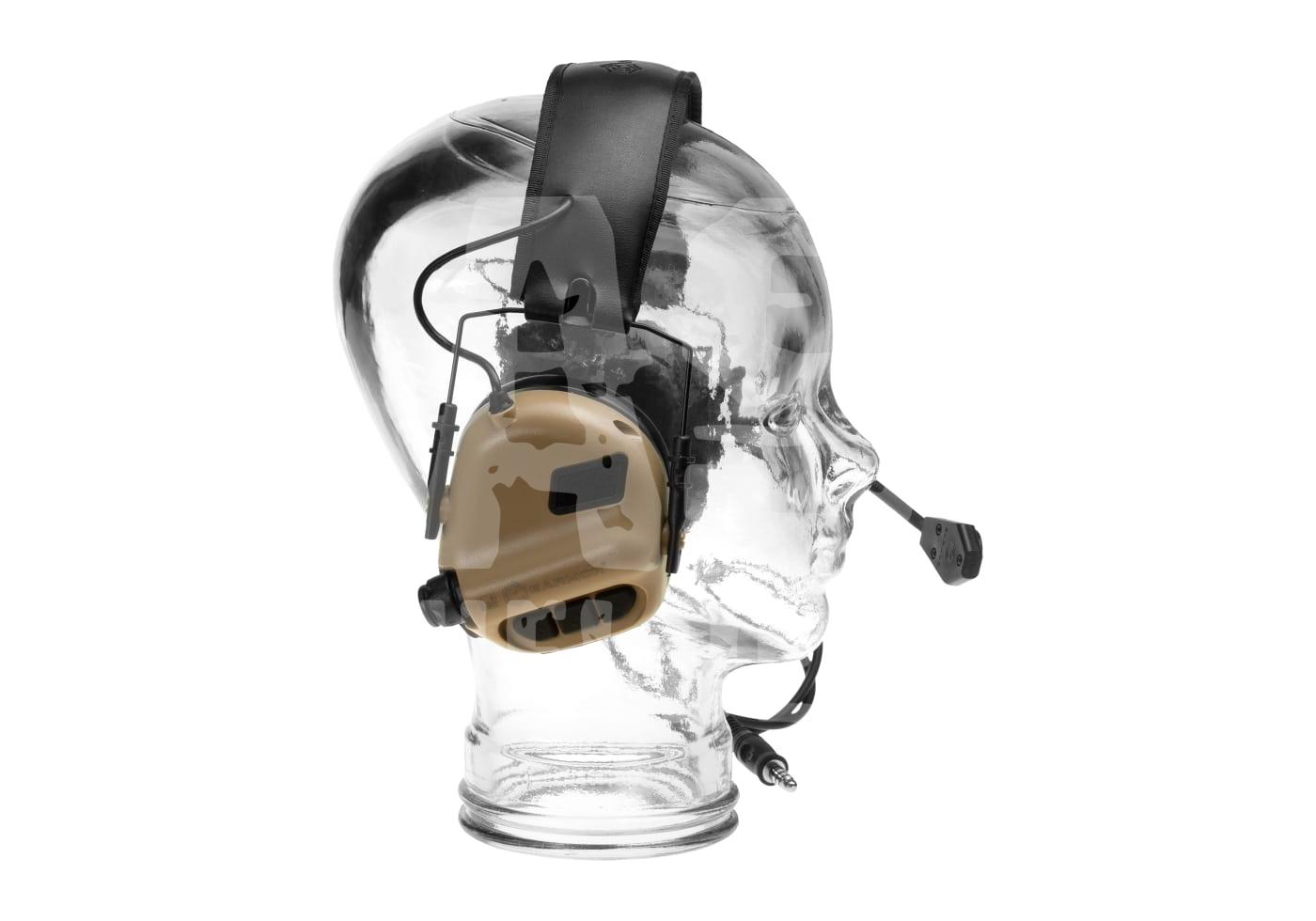 Taktisches Headset mit Mikrofon an transparentem Kopfmodell. Ideal für Airsoft-Kommunikation.