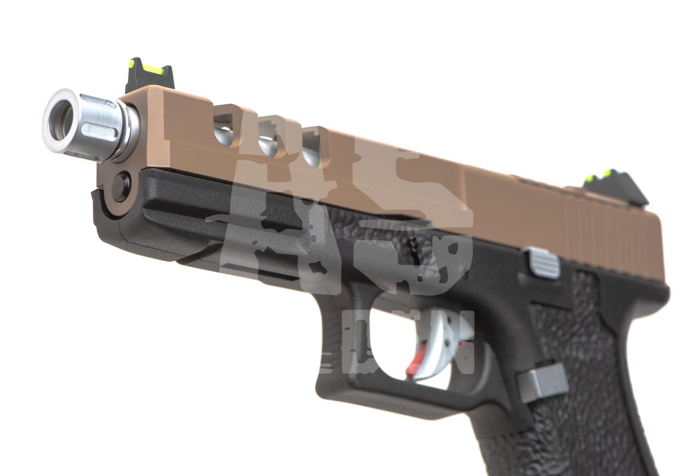 Vorsk EU17 Vented GBB - ab 18 Jahren Airsoft-Pistole mit zweifarbigem Schlitten, offenem Lauf und Leuchtvisier.