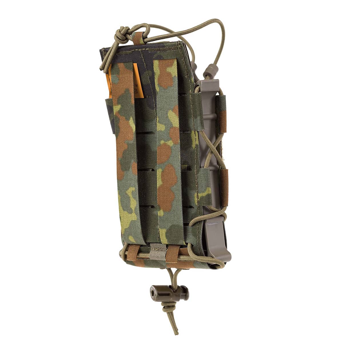 Taktische Magazintasche in Flecktarn mit Kordelverschluss für Airsoft-Ausrüstung.