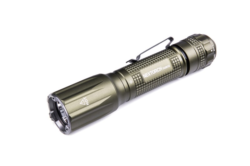 Nextorch TA30CG Taktische LED Taschenlampe mit KISS Schalter