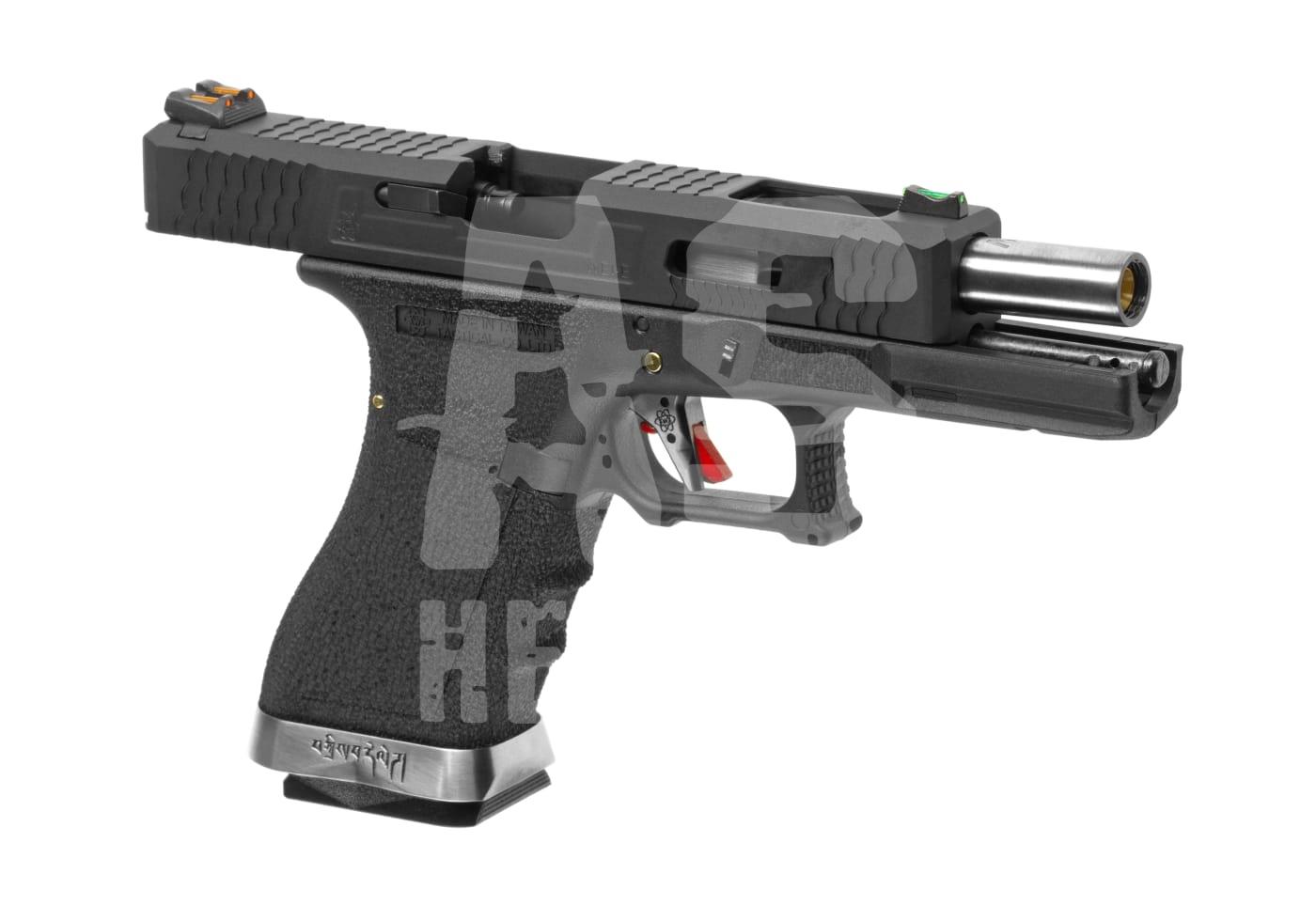 Schwarze Airsoft-Pistole mit strukturiertem Griff, Optik vorne und sichtbarer Innenmechanik.