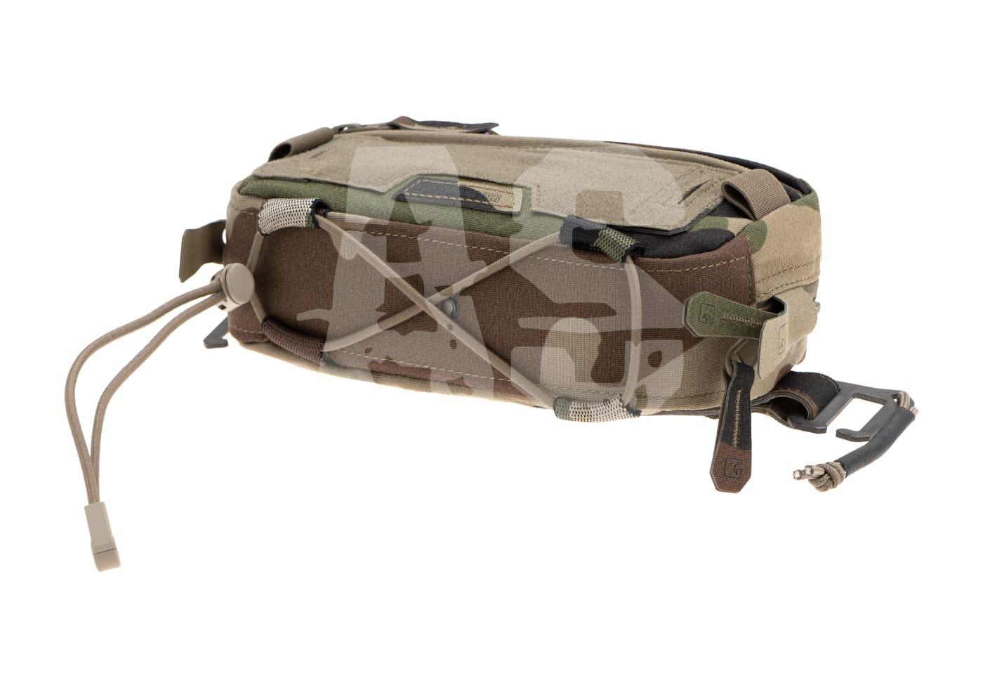 Taktische Gürteltasche in Multicam-Design mit Kordelzug und Befestigungsschnalle für Airsoft-Zubehör.