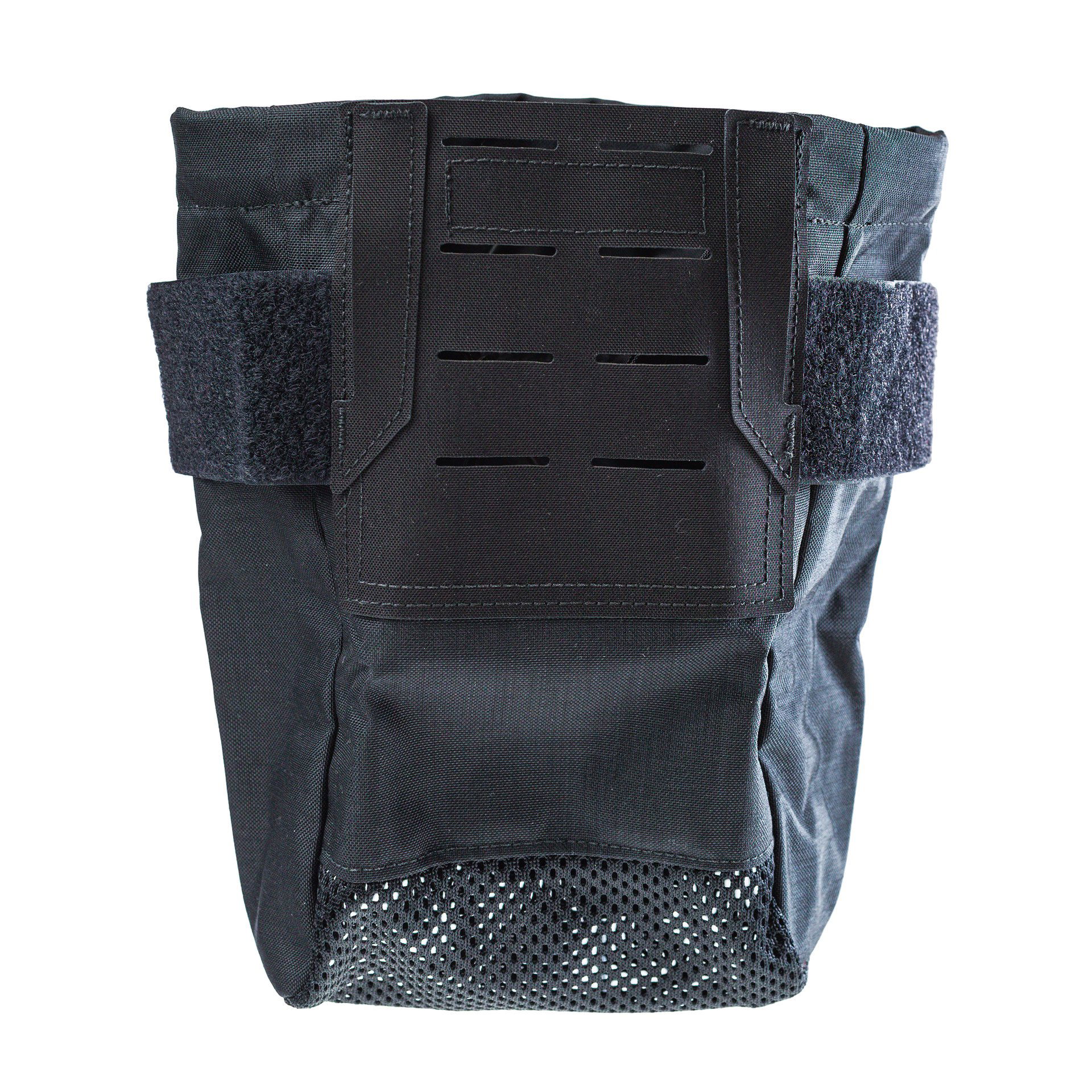 Schwarzer Airsoft-Dump Pouch mit Netzboden und Klettverschluss zur Befestigung.