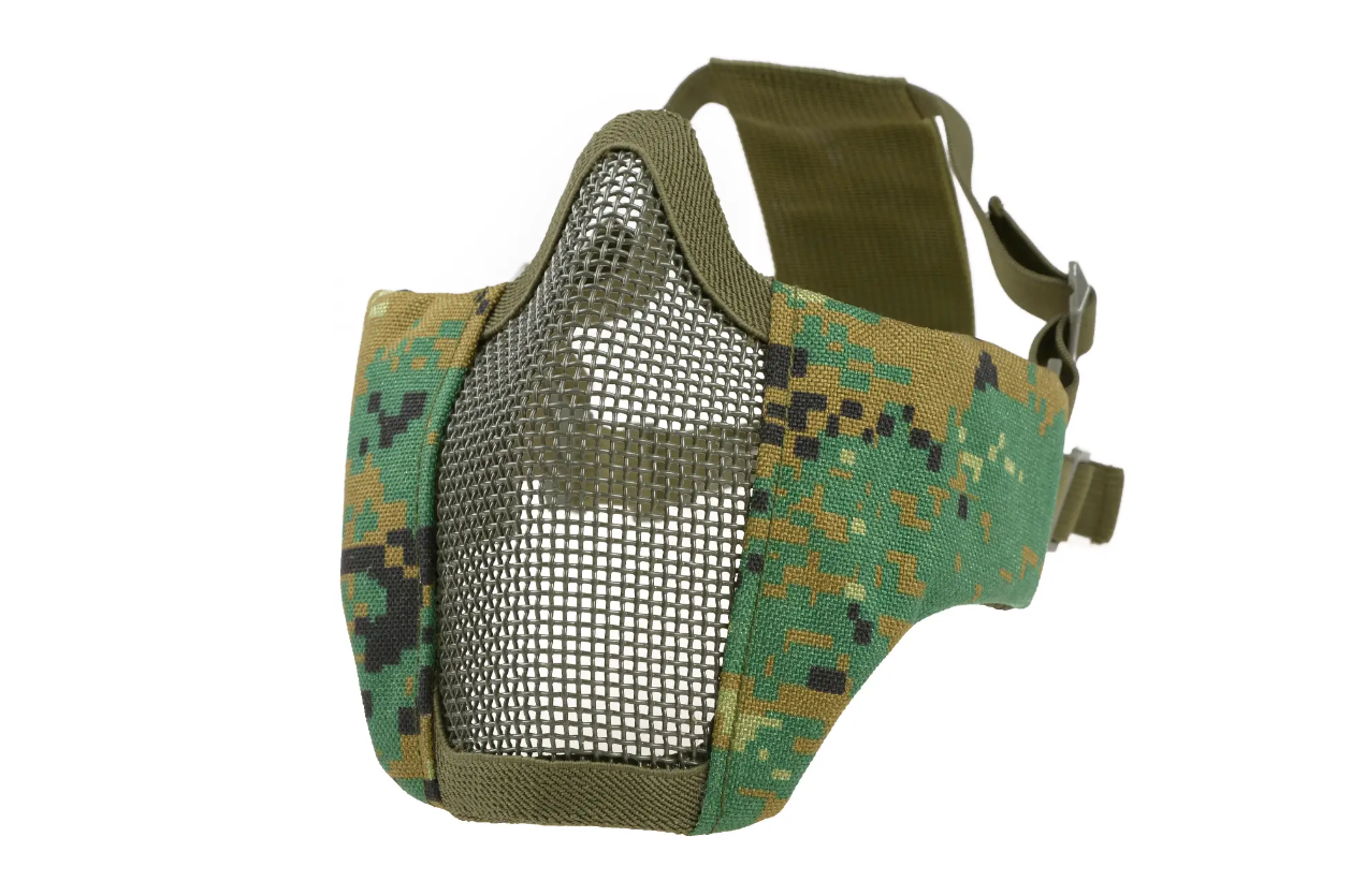 Taktische Maske mit Tarnmuster und Metallgitter, geeignet für Airsoft-Spiele.