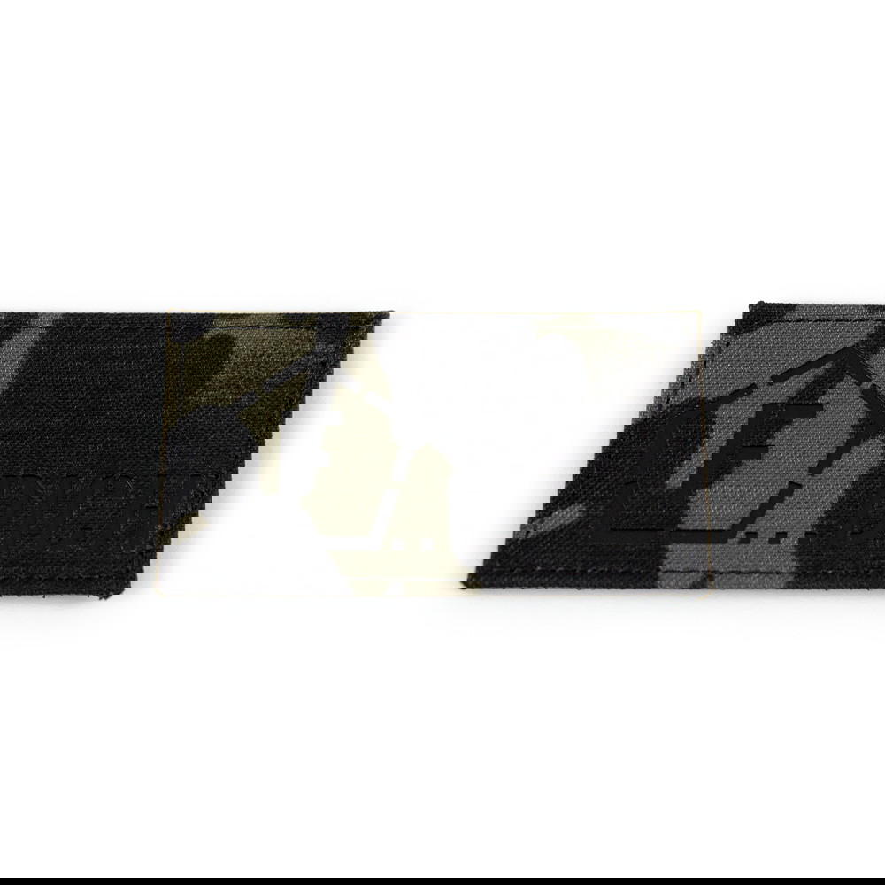 Tarnfleck Patch mit "F... DICH"-Text, schwarzer Druck auf grün-schwarzem Hintergrund.