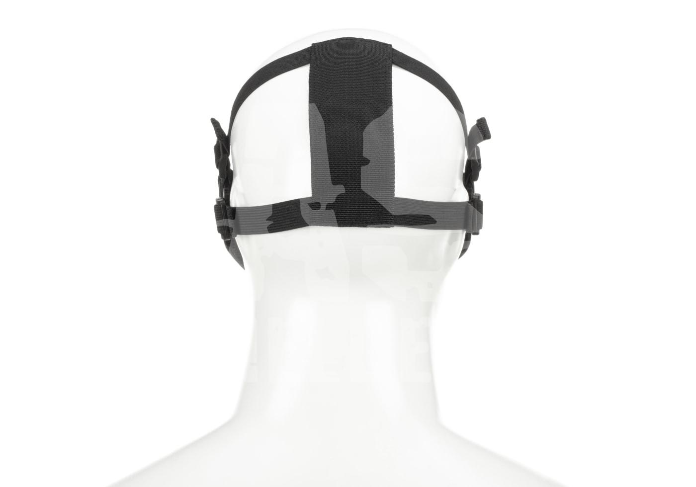 Mk.II Steel Half Face Mask Airsoft-Kopfband mit Camouflage-Muster, Rückansicht auf weißem Mannequin.