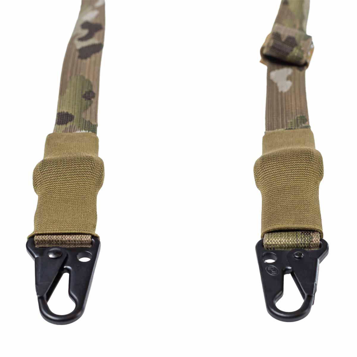 Lindnerhof Trageriemen Gewehr GS113 Taktischer, tarnfarbener Riemen mit zwei schwarzen Metallhaken, ideal für Airsoft-Ausrüstung.