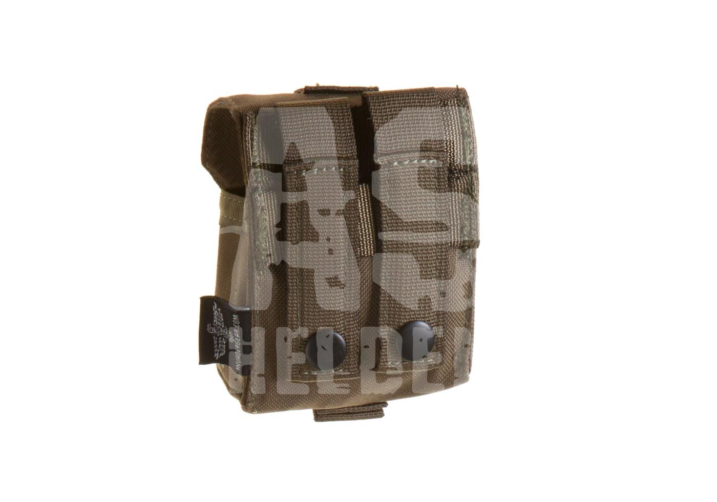 Tarnfarbene Airsoft-Magazintasche mit Klappe, ideal für taktische Spiele.