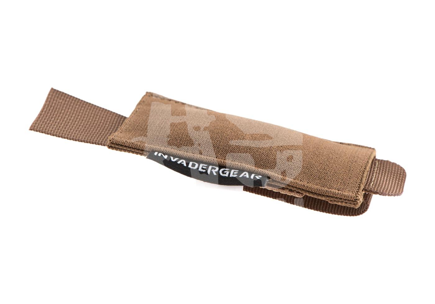 Tarnfarbener Schutzüberzug von Invader Gear für Airsoft-Ausrüstung.