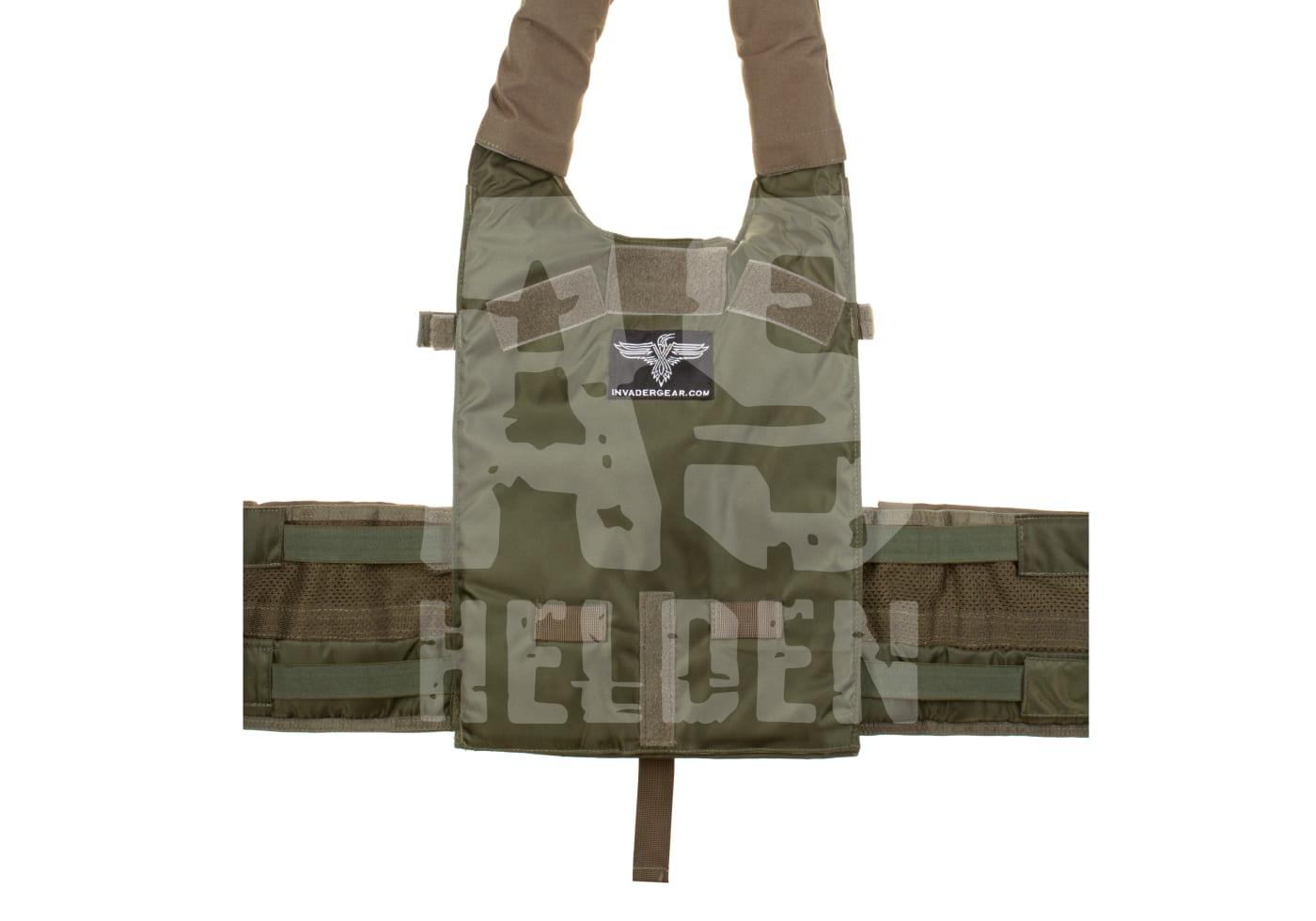 Grüner Airsoft-Weste von Invader Gear mit Klettverschluss und Taillenriemen.