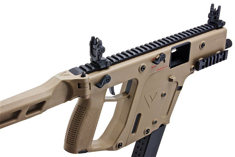 Krytac Kriss Vector S-GBB fde - ab 18 Jahren Airsoftgewehr in Tan-Farbe, mit taktischer Schiene und ergonomischem Griff.
