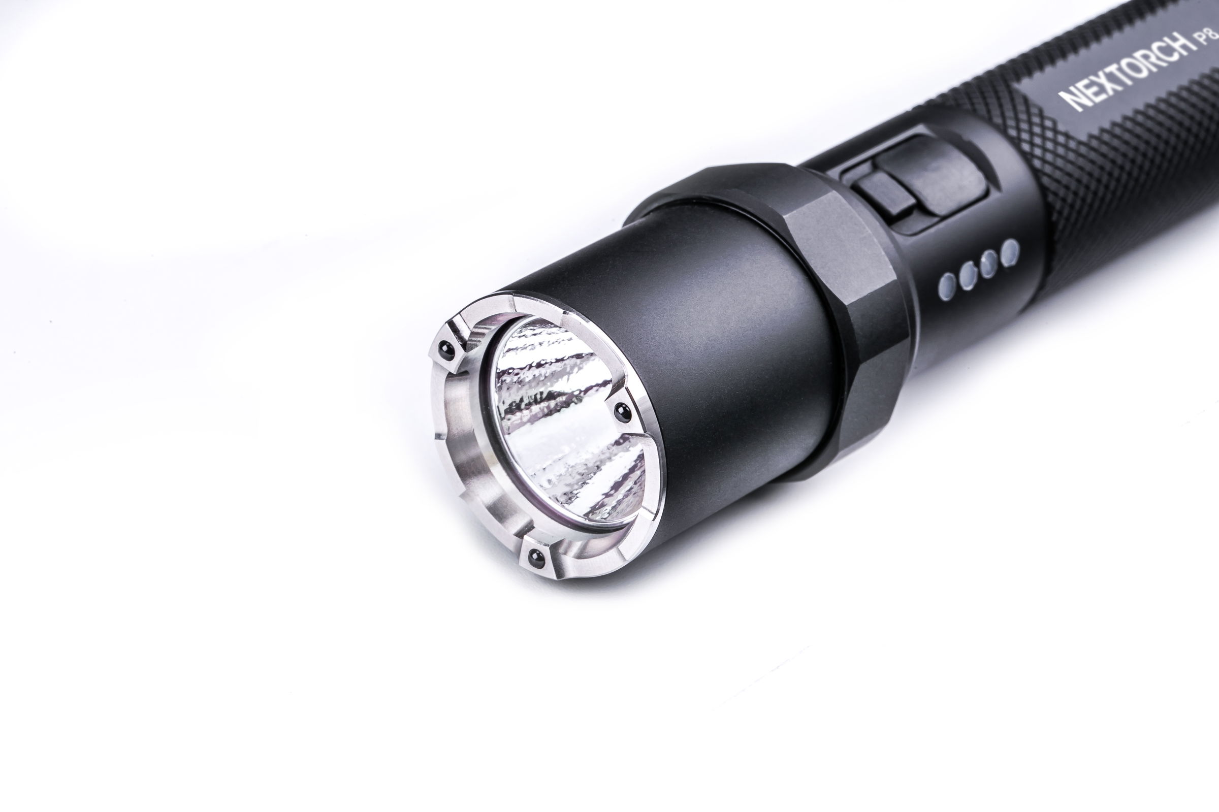 Nextorch P8 V2 EDC Taschenlampe 