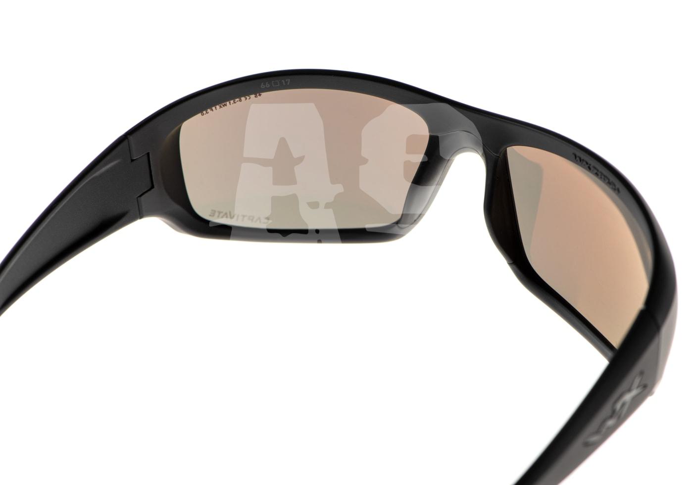 WX Omega Captivate Polarized Grey Schwarze Schutzbrille mit getönten Gläsern, seitliche Ansicht, ideal für Airsoft-Spiele.