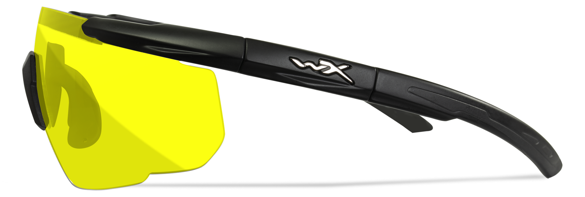 SABER ADV Pale Yellow Matte Black Frame Schwarze Sonnenbrille mit gelben Gläsern und einem WX-Logo an der Seite.