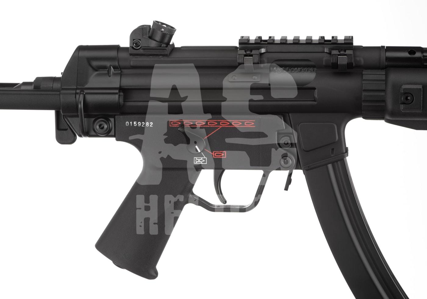 G&G TGM A3 E.T.U. S-AEG - ab 18 Jahren Schwarzes Airsoft-Gewehr, Nahaufnahme mit Abzugsbereich und rotem Feuerwahl-Schalter.