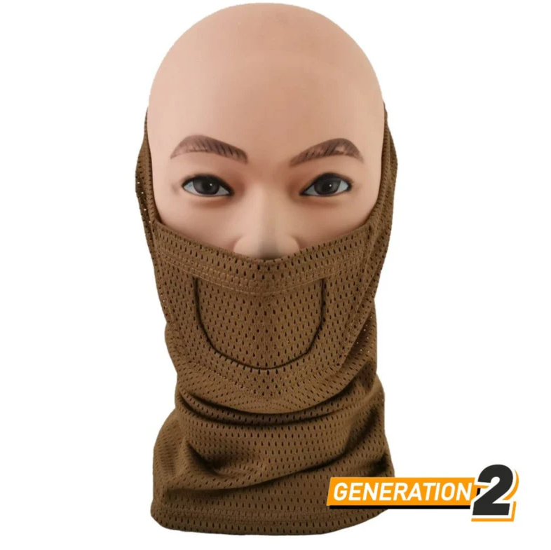 Braune, atmungsaktive Airsoft-Maske (Generation 2) auf einem Modellkopf.