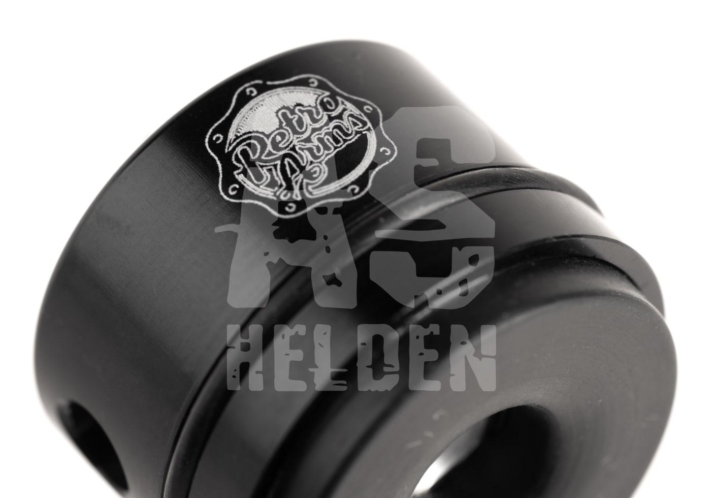 Schwarzer Metalladapter mit dem Logo "Retro Arms", geeignet für Airsoft-Applikationen.