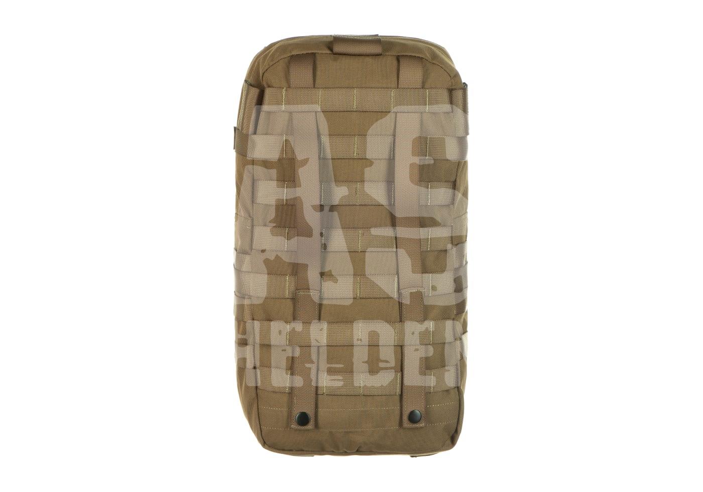 Braune Airsoft-Tasche mit MOLLE-System und Tarnmuster, frontal abgebildet.