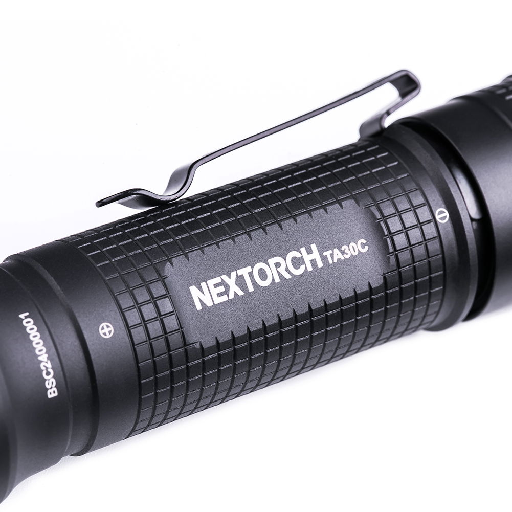 Nextorch TA30C Taktische LED Taschenlampe 