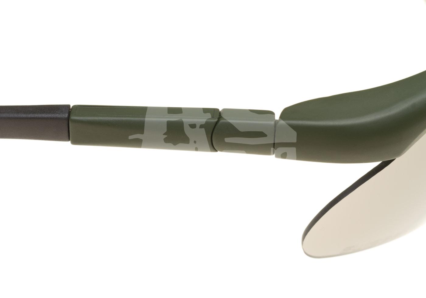 SWISS EYE® Raptor Airsoft-Schutzbrille in Tarnfarben mit leicht getönten Gläsern und flexiblem Bügel.