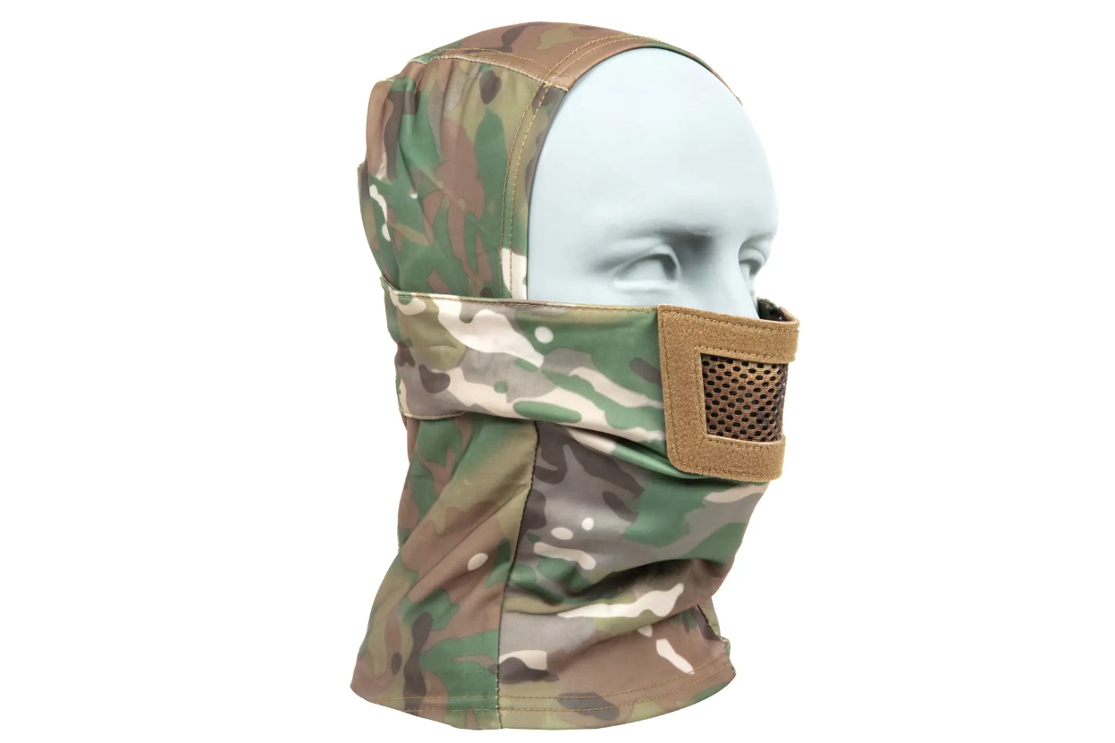 Tarn-Balaclava mit Mesh-Mundschutz, ideal für Airsoft-Spiele.