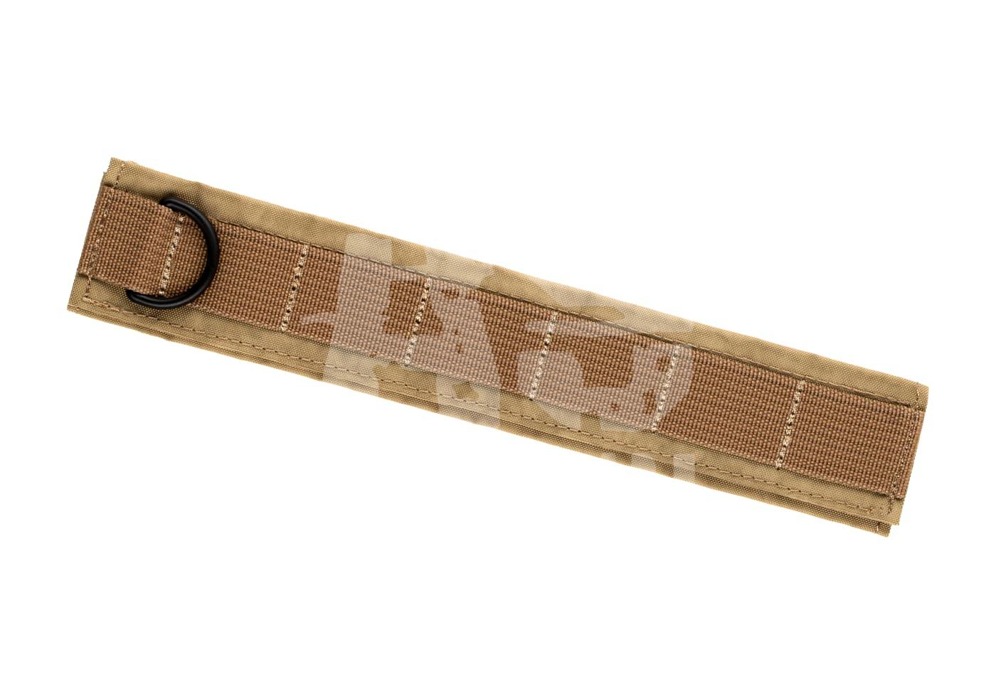 Taktisches Gurtband in Coyote-Farbe mit Kunststoff-D-Ring. Ideal für Airsoft-Equipment-Befestigung.